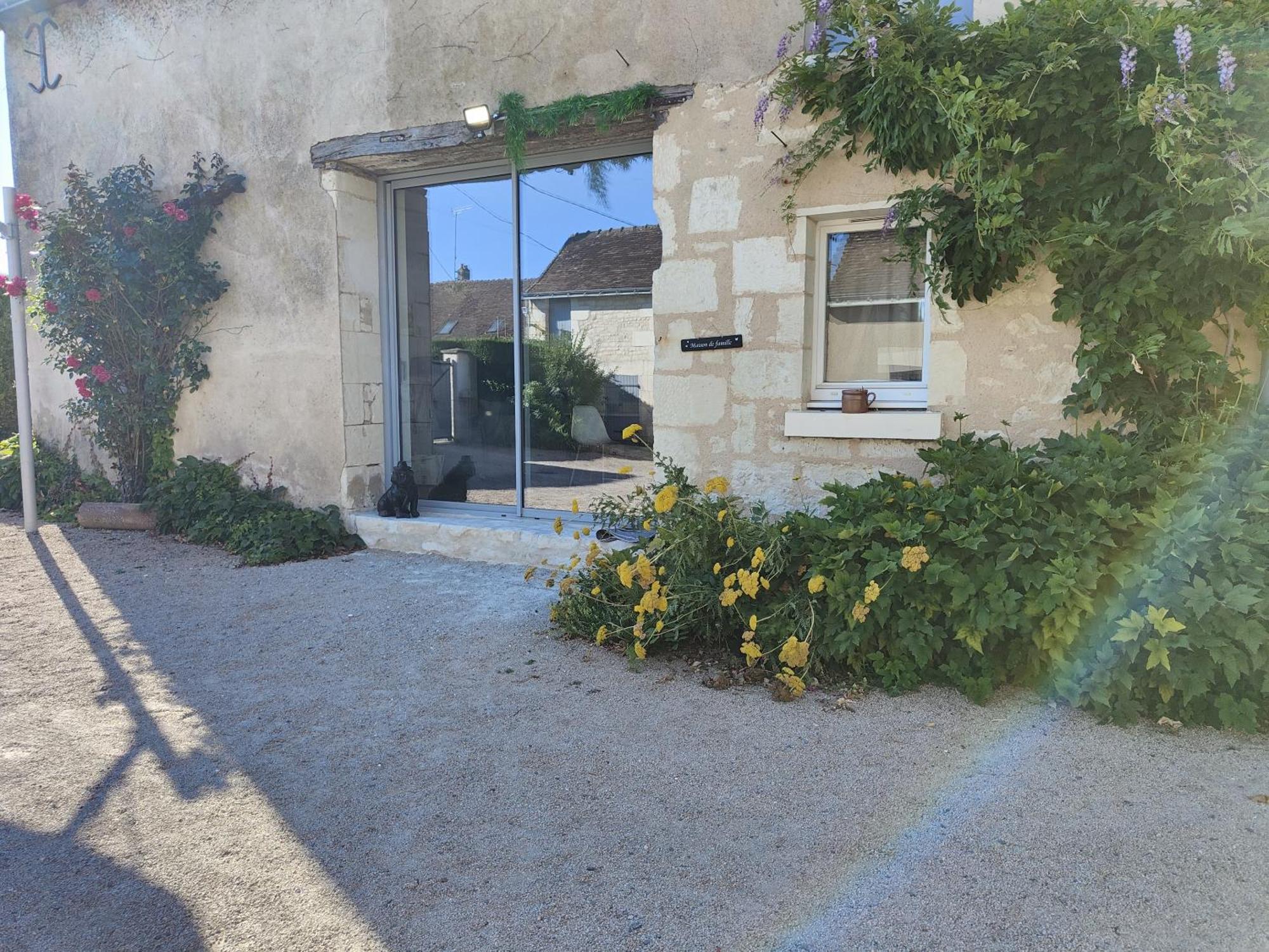 Gite Les Piraudieres Noyant-de-Touraine Exterior photo